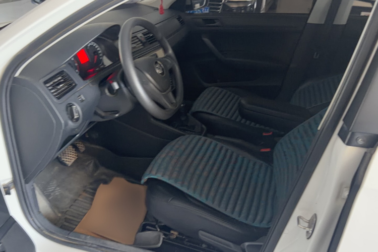 Volkswagen Santana 2023 immagine di auto #14