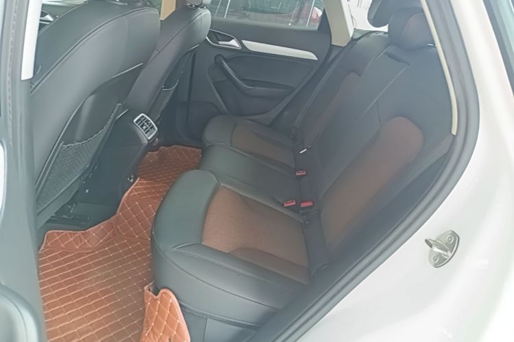 Audi Q3 2018 #17 Audi Q3 2018 car image #17
