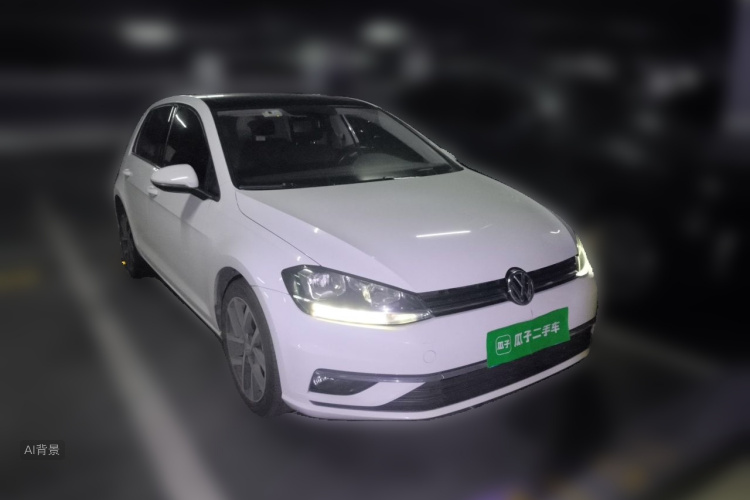 Volkswagen Golf 2020 car image #4