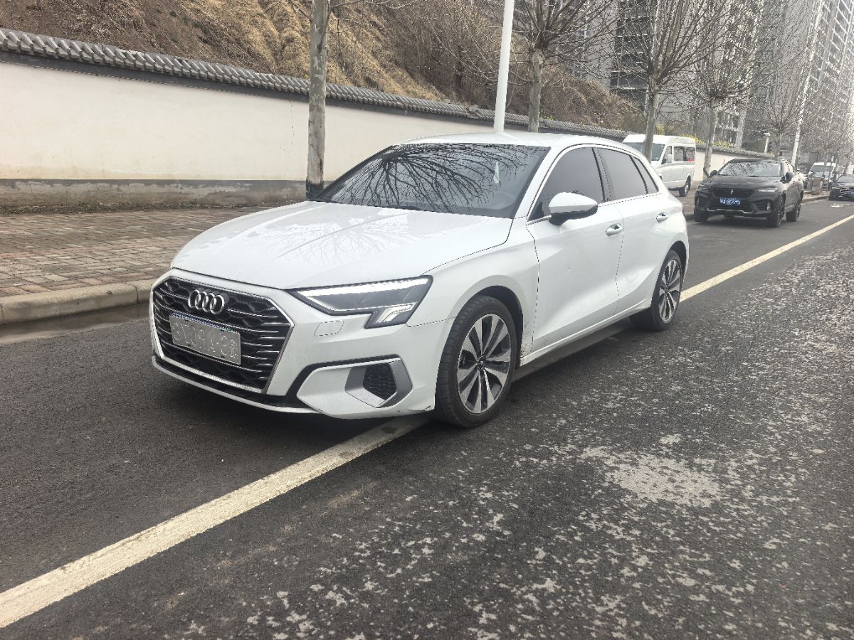 Audi A3 2023 صورة سيارة 
