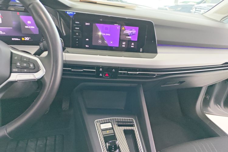 Volkswagen Golf 2021 imagem de carro #13