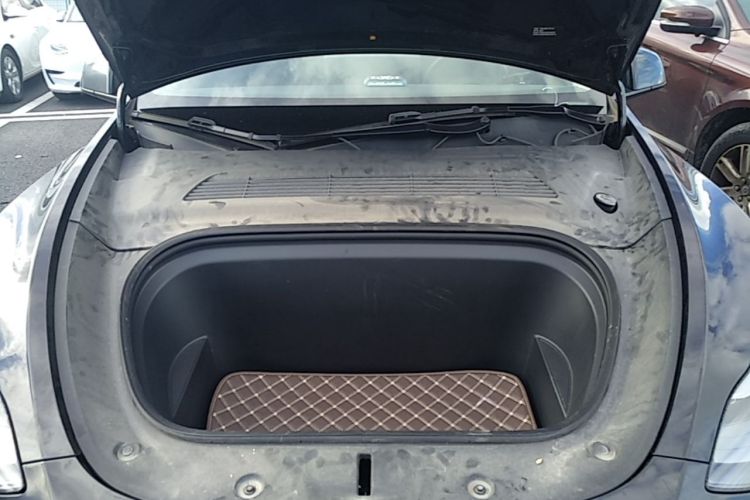 Tesla Model Y 2021 #20 Tesla Model Y 2021 car image #20