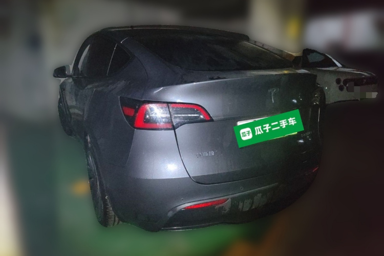 Tesla Model Y 2021 #5 Tesla Model Y 2021 car image #5