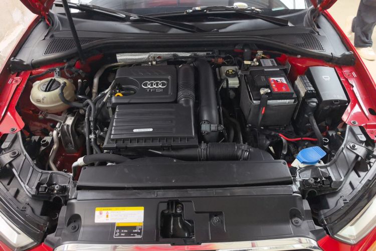 Audi A3 2018 car image #20