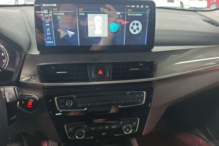 BMW X1 2018 imagen de coche #13