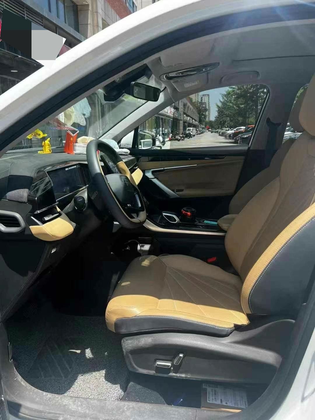 GEELY Boyue L 2022 immagine di auto #2