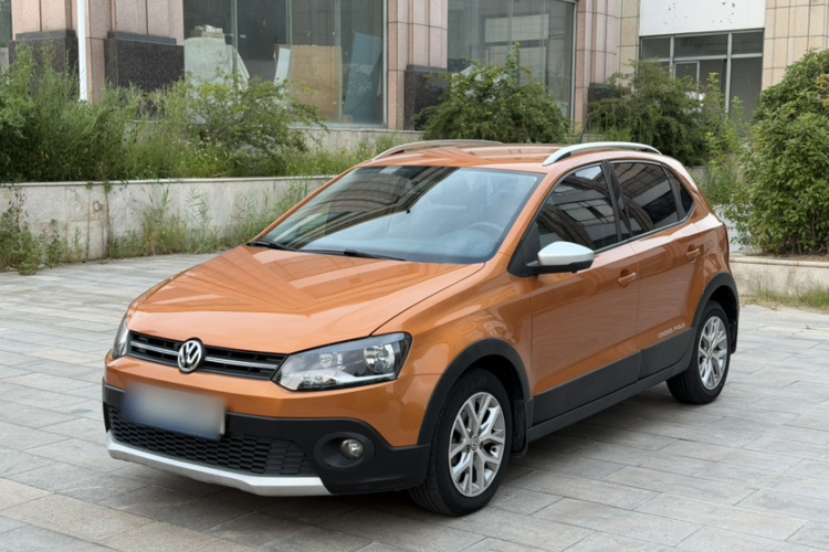 Volkswagen Polo 2016 car image #2