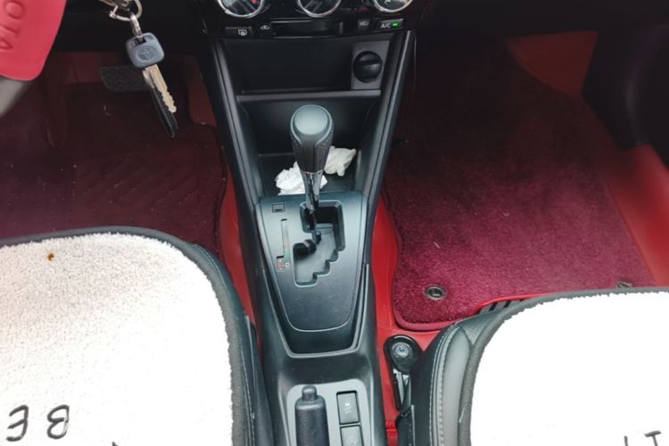 Toyota Vios 2021 صورة سيارة #14