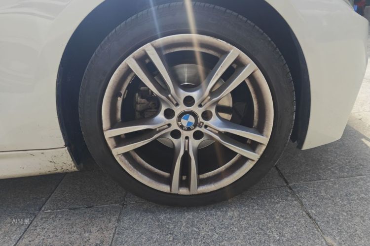 BMW 3 Series 2019 car image #9