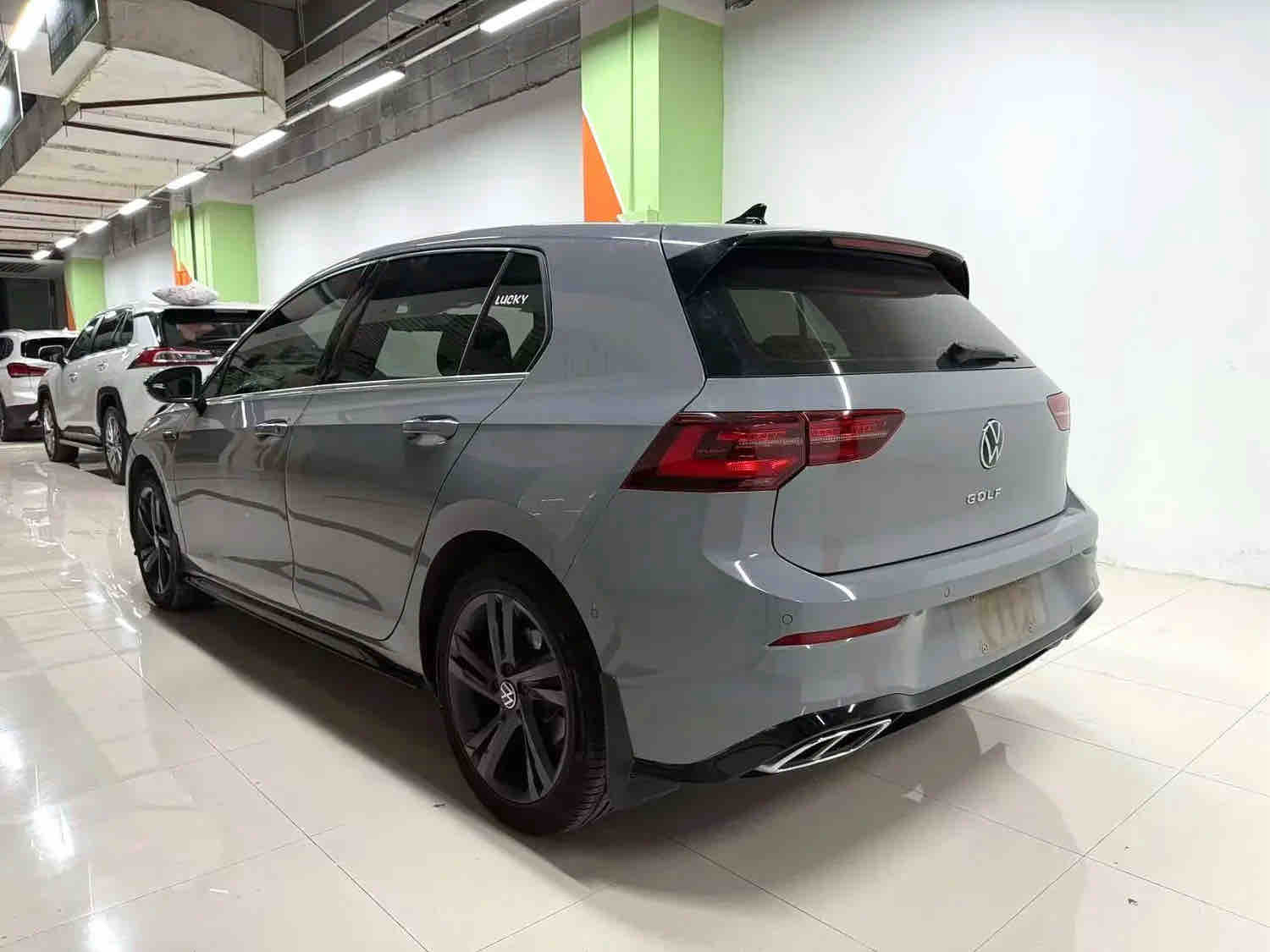 2022 car image #6