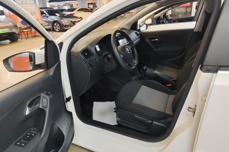 Volkswagen Polo 2018 #16 Volkswagen Polo 2018 car image #16