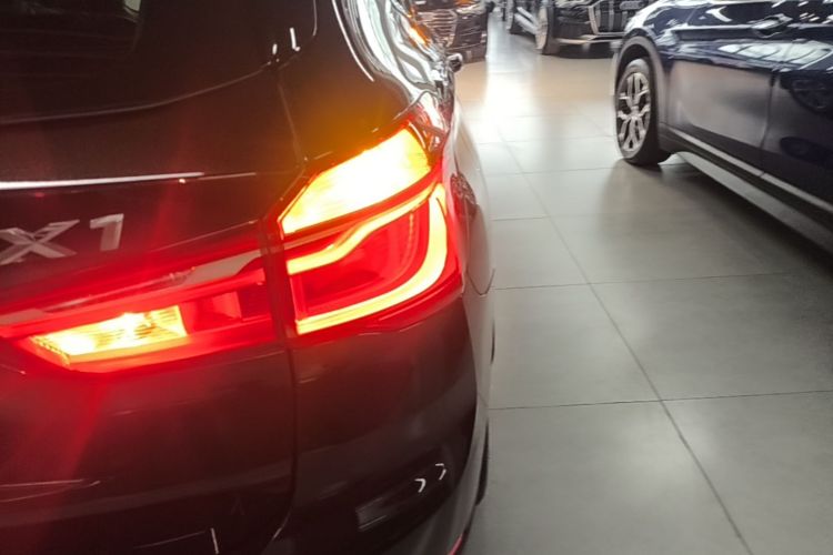 BMW X1 2017 #8 BMW X1 2017 car image #8