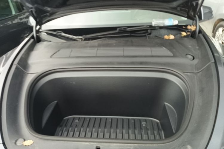 Tesla Model Y 2022 #20 Tesla Model Y 2022 car image #20