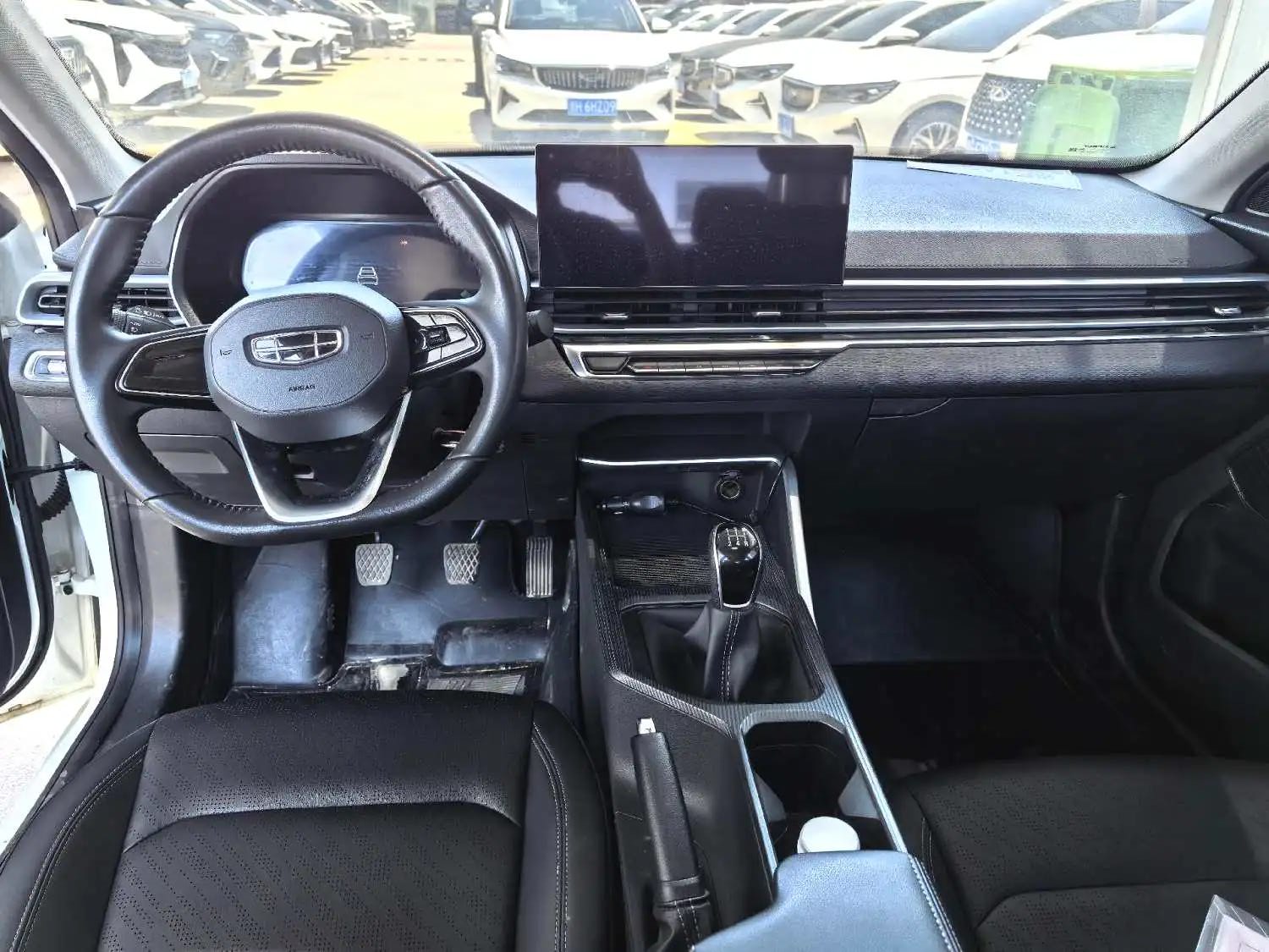 GEELY Emgrand 2023 imagen de coche #4