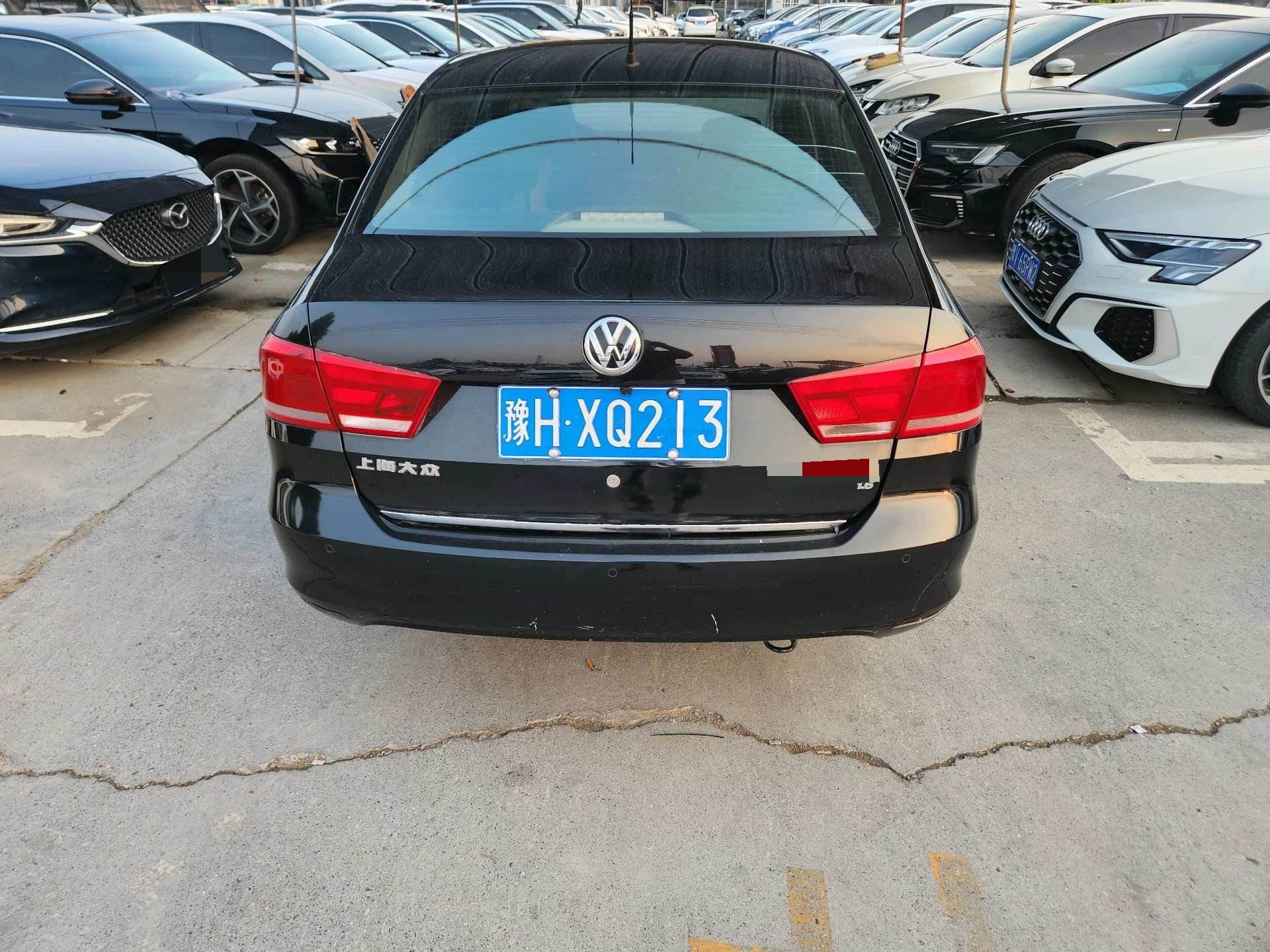 Volkswagen Santana 2015 car image #6