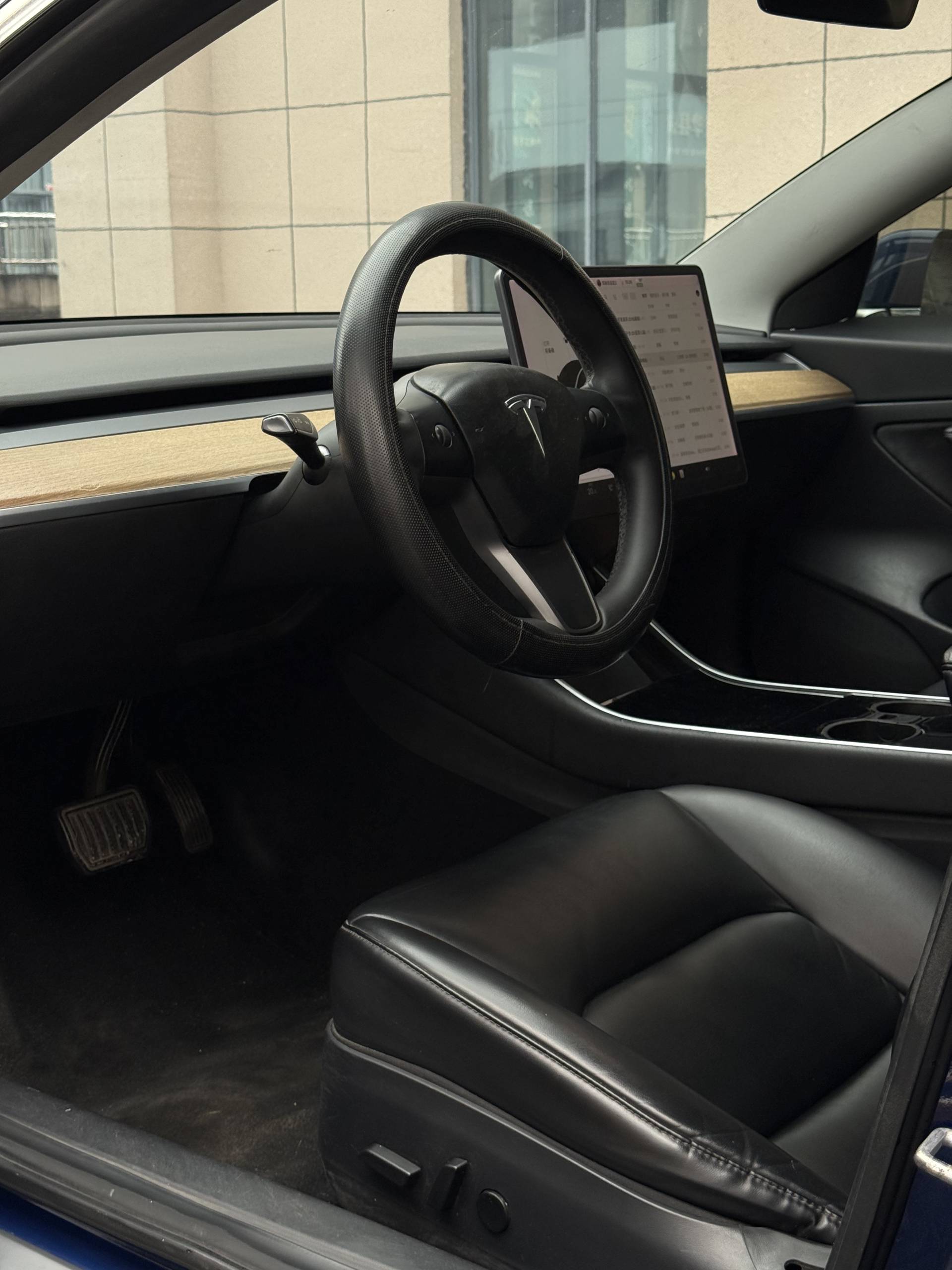 Tesla Model 3 2020 #2 Tesla Model 3 2020 car image #2