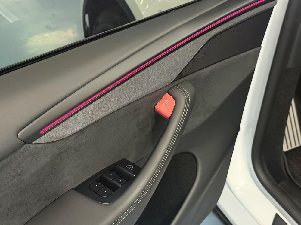 Tesla Model Y 2025 #15 Tesla Model Y 2025 immagine di auto #15