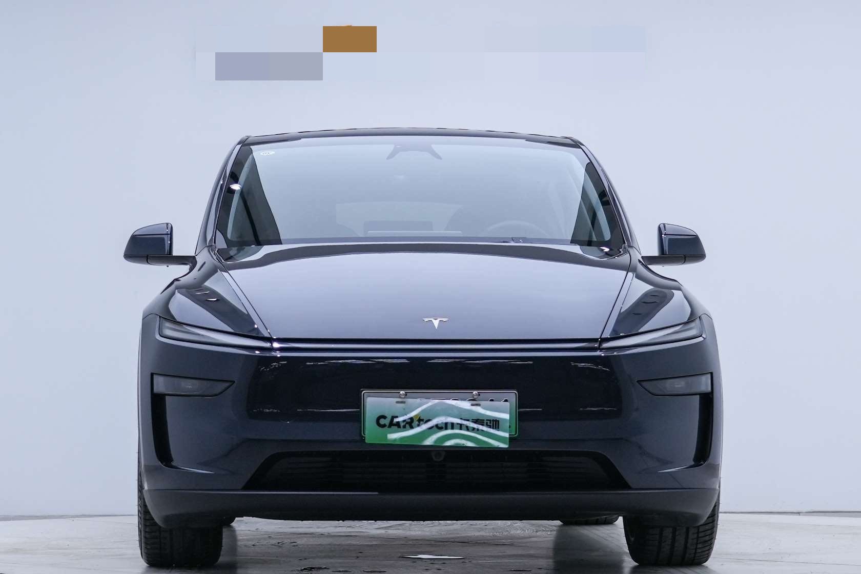Tesla Model Y 2026 #4 Tesla Model Y 2026 car image #4