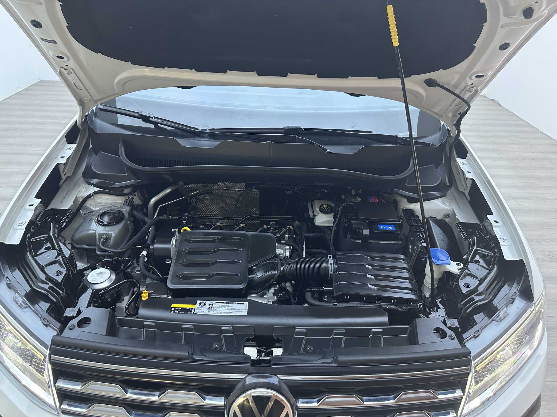 Volkswagen T-Cross 2022 #16 Volkswagen T-Cross 2022 صورة سيارة #16