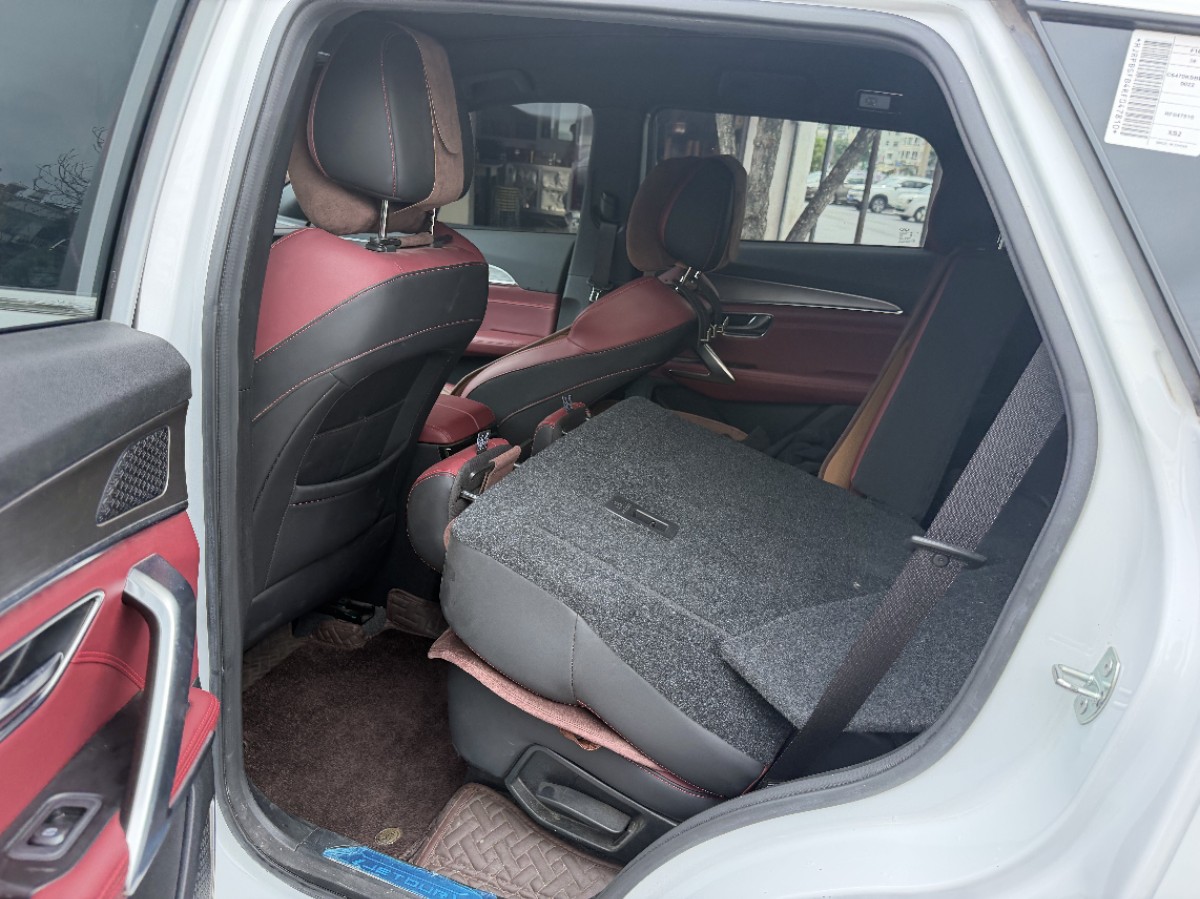 Jetour X70 PLUS 2024 car image #3