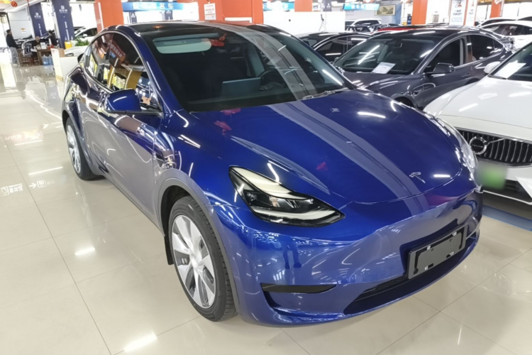 Tesla Model Y 2022 #6 Tesla Model Y 2022 car image #6