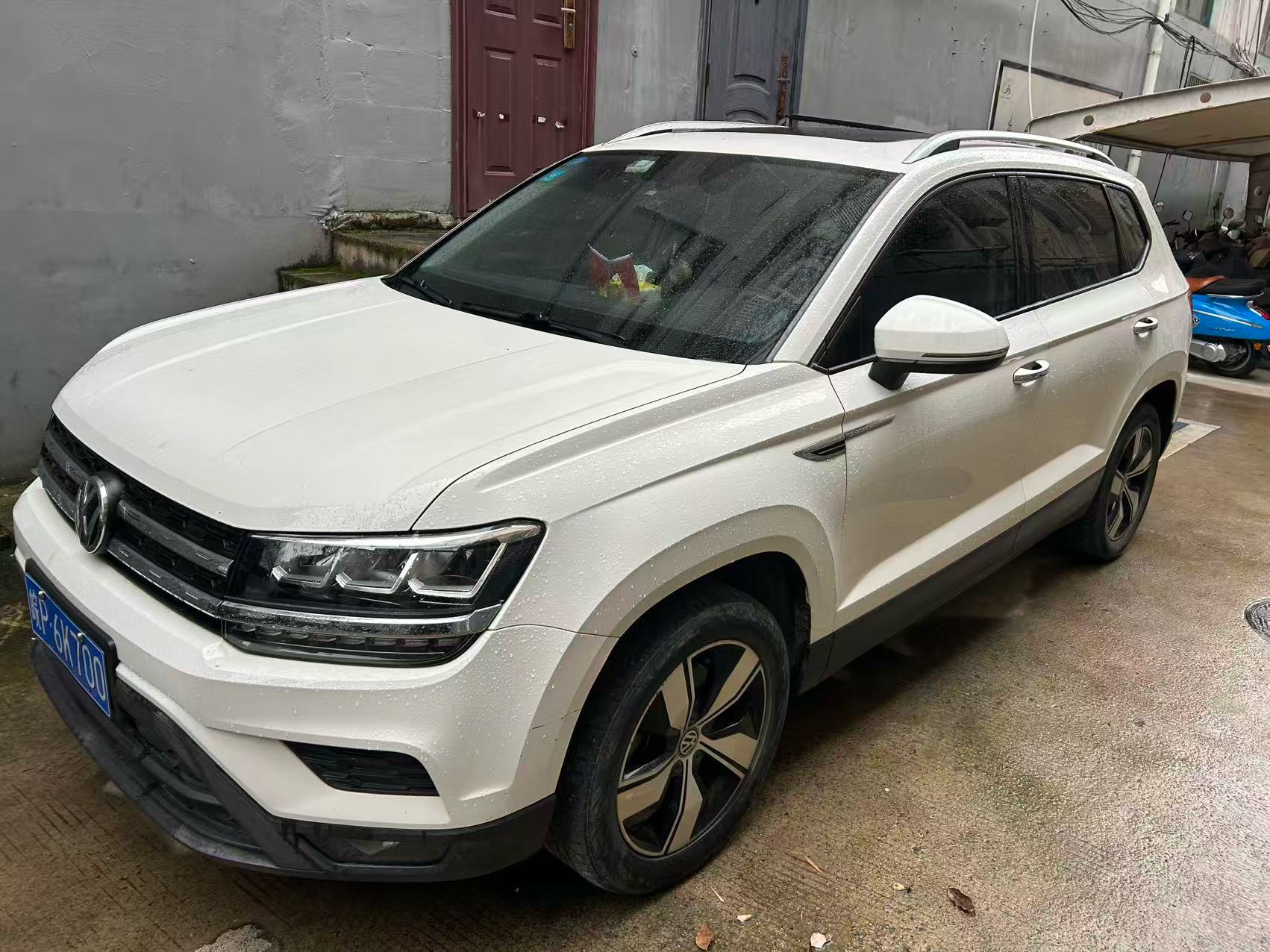 2020 2020 car image