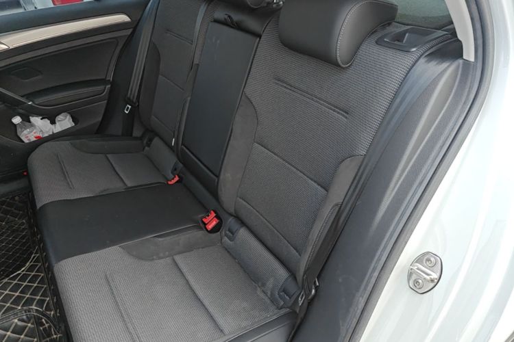 Volkswagen Golf 2020 #17 Volkswagen Golf 2020 car image #17