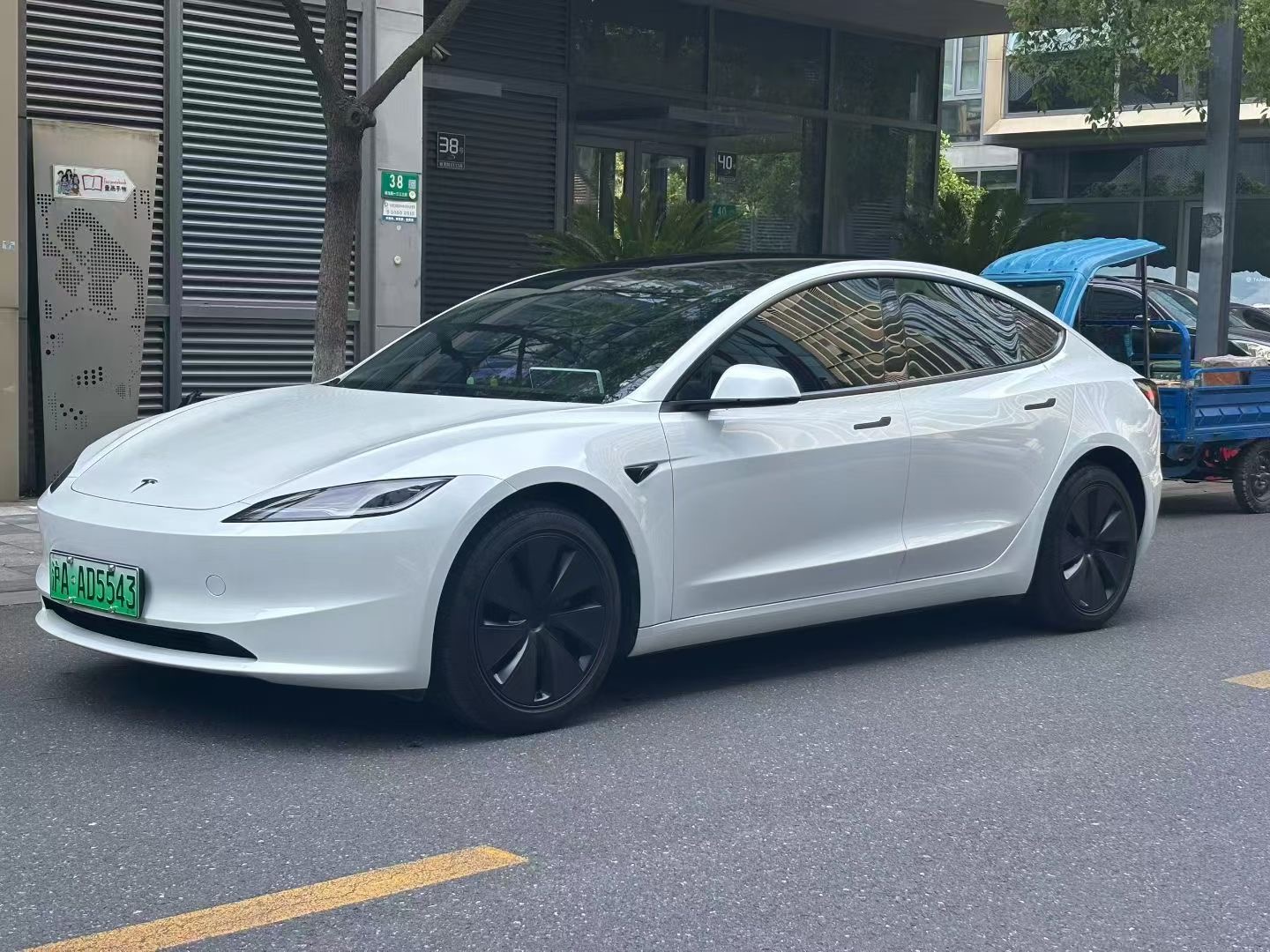 Tesla Model 3 2025 Tesla Model 3 2025 car image