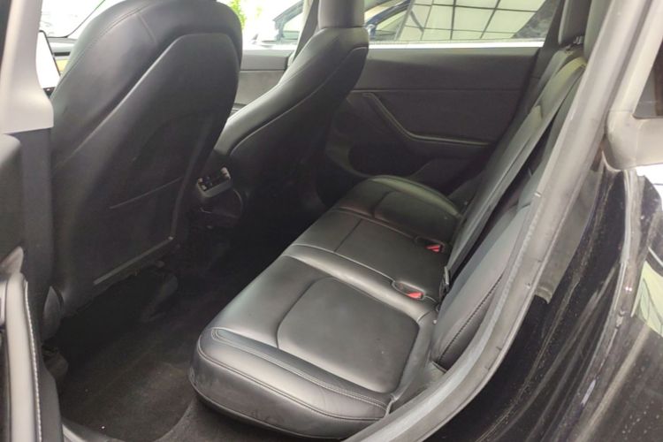 Tesla Model Y 2022 #17 Tesla Model Y 2022 car image #17
