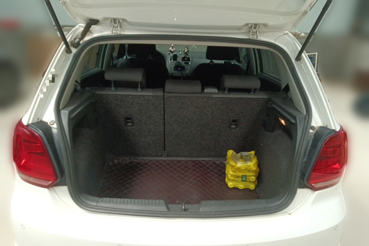Volkswagen Polo 2016 #17 Volkswagen Polo 2016 car image #17