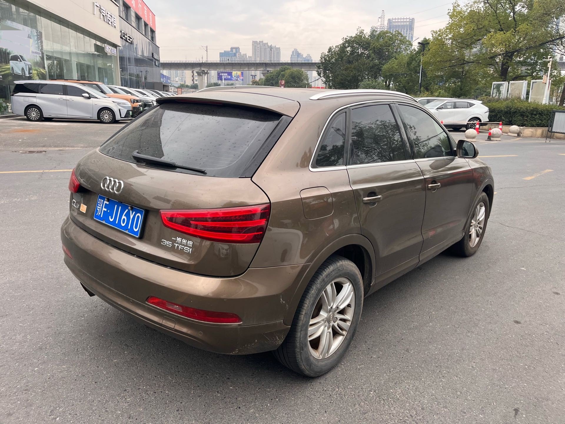 Audi Q3 2014 #4 Audi Q3 2014 car image #4