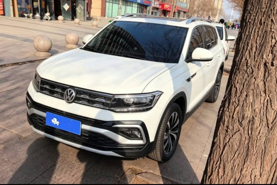 Volkswagen T-Cross 2020 car image 