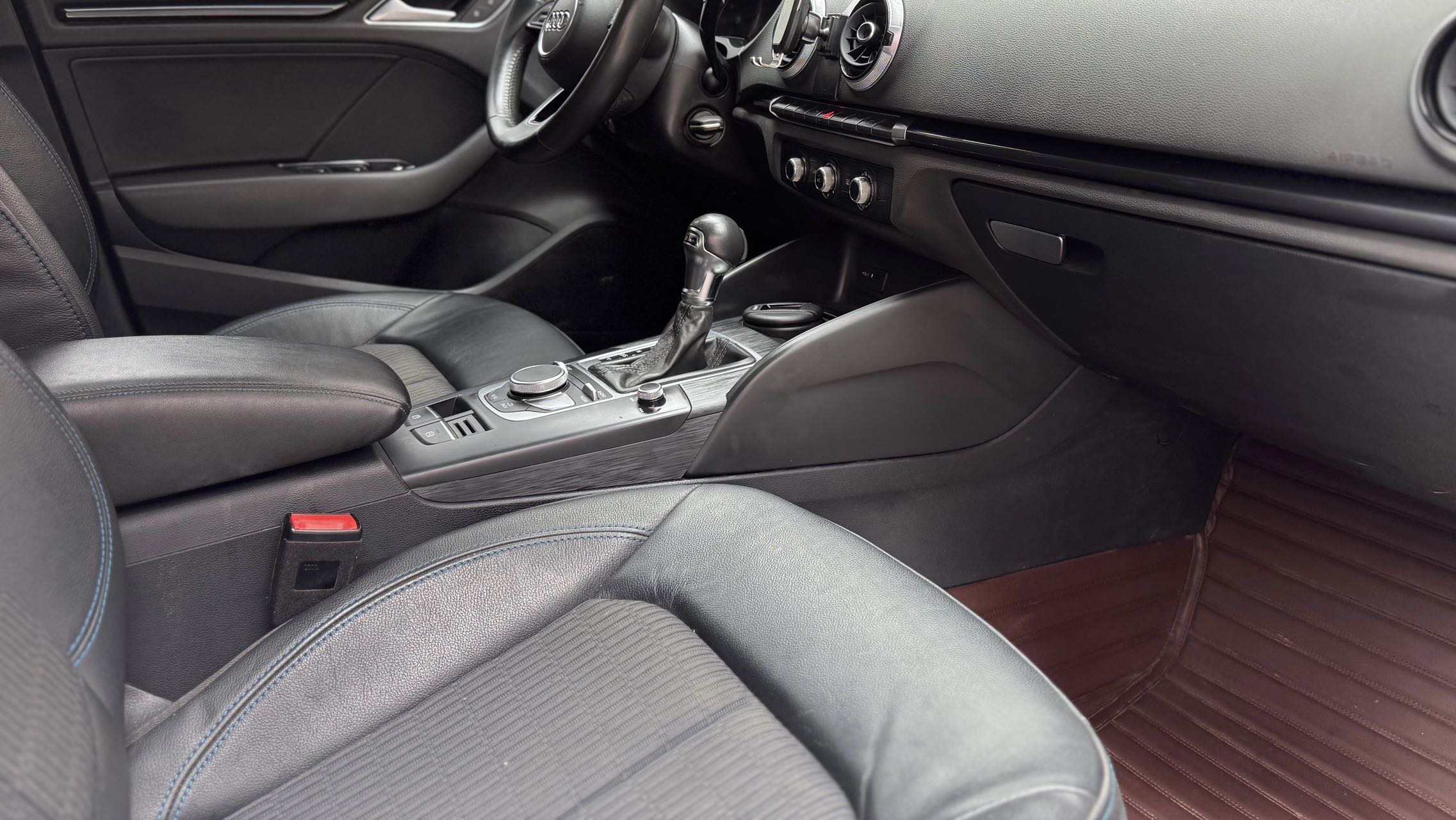 Audi A3 2019 imagen de coche #8