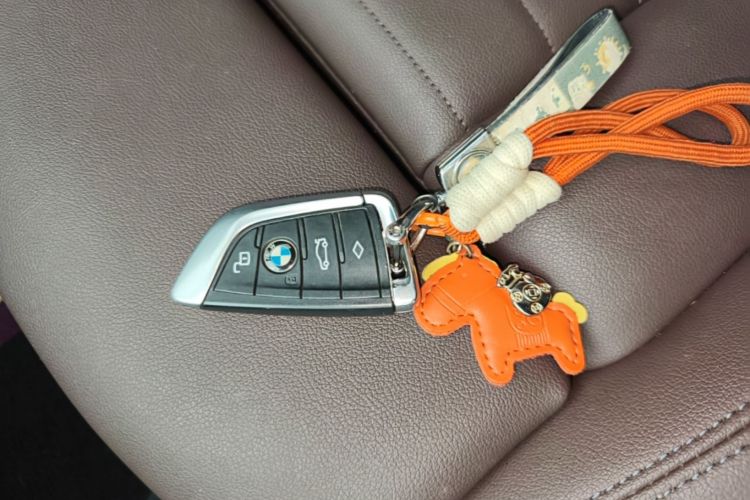 BMW 3 Series 2020 #9 BMW 3 Series 2020 car image #9