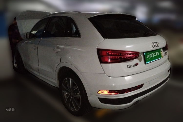 Audi Q3 2019 car image #5