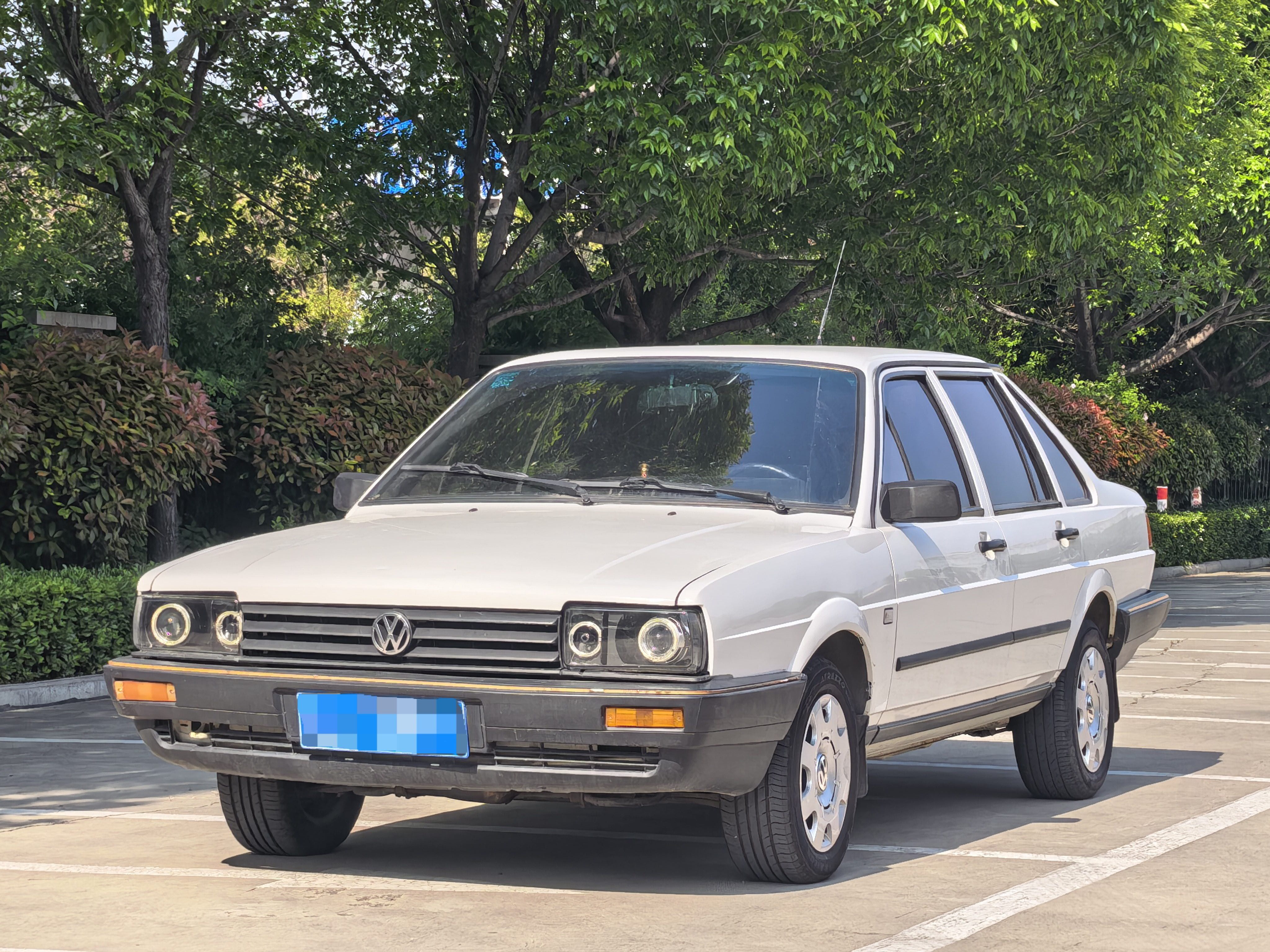Volkswagen Santana Classic 2010 汽车图片 