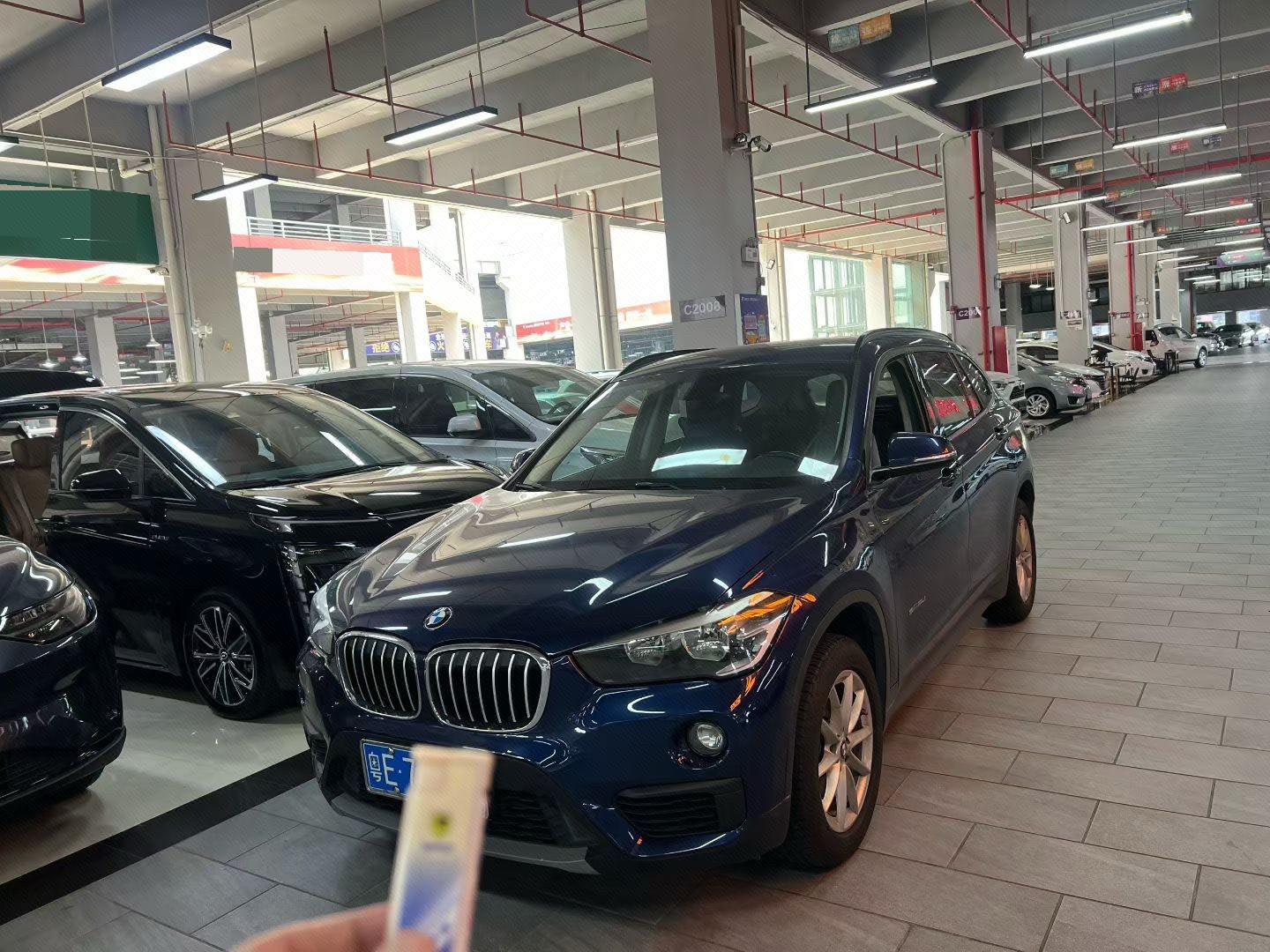 BMW X1 2019 BMW X1 2019 car image