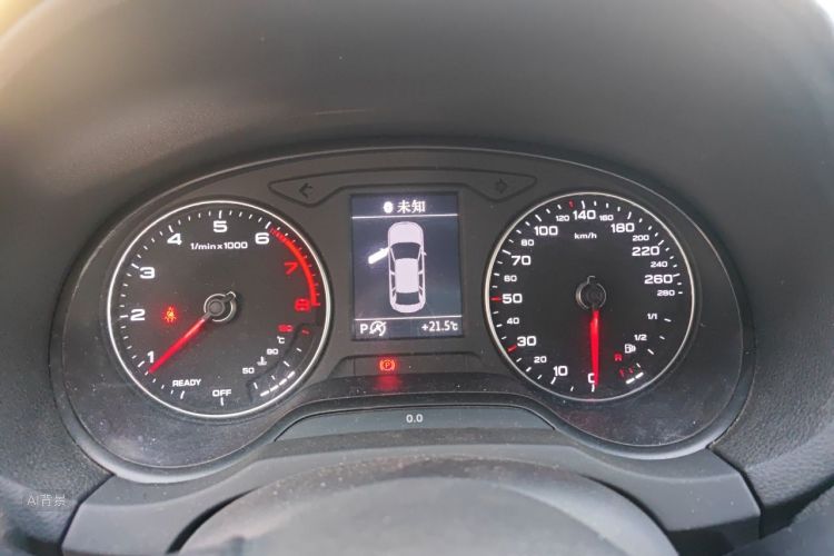 Audi A3 2019 car image #13