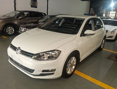 Volkswagen Golf 2017 Volkswagen Golf 2017 car image