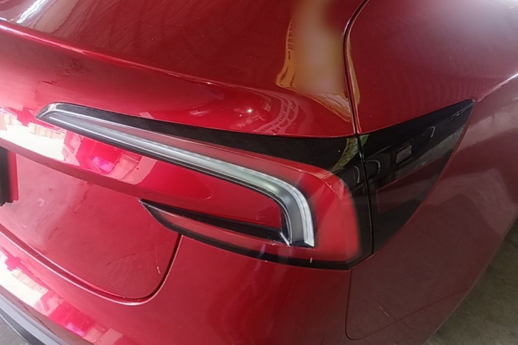 Tesla Model 3 2024 car image #8