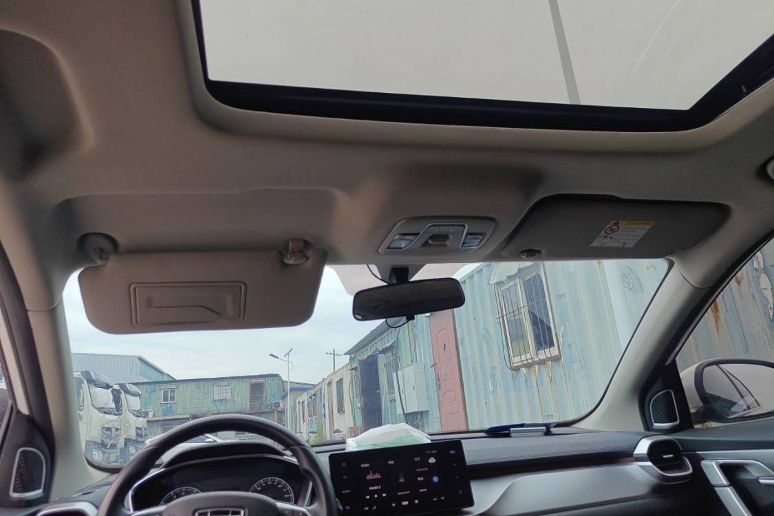 GEELY Coolray 2021 #20 GEELY Coolray 2021 car image #20
