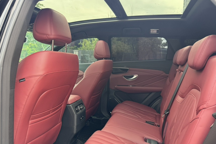 Jetour X70 PLUS 2026 car image #12