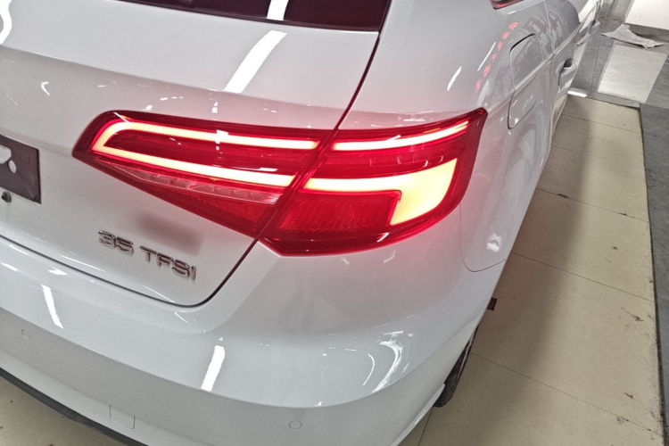 Audi A3 2019 car image #8