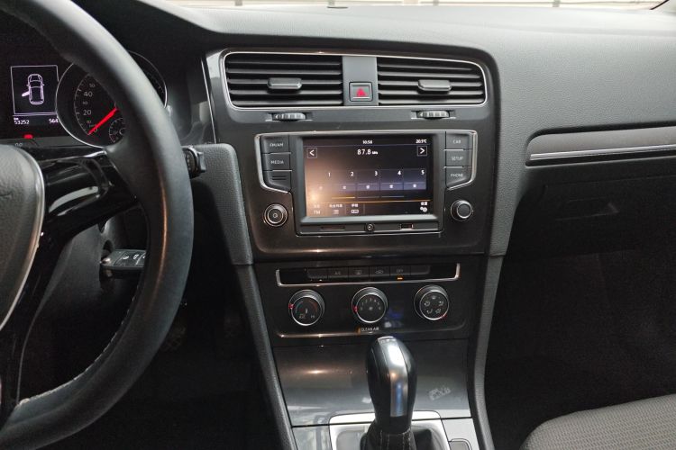 Volkswagen Golf 2017 #13 Volkswagen Golf 2017 car image #13