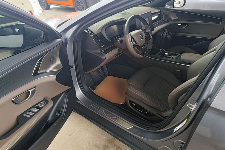 BYD Han 2021 car image #13