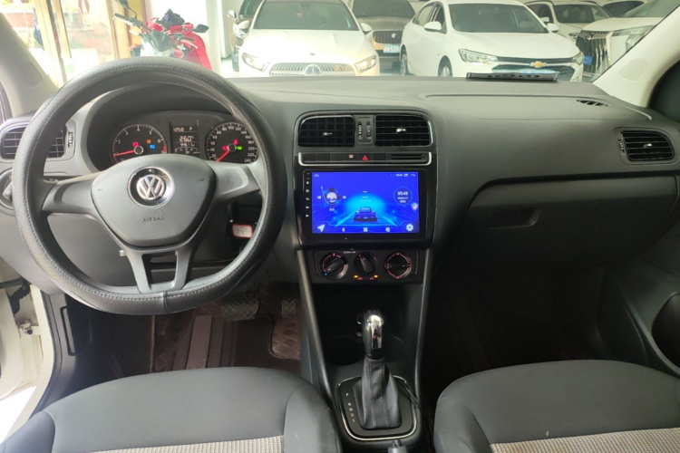 Volkswagen Polo 2017 #11 Volkswagen Polo 2017 car image #11