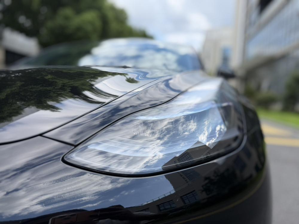 Tesla Model 3 2023 car image #9