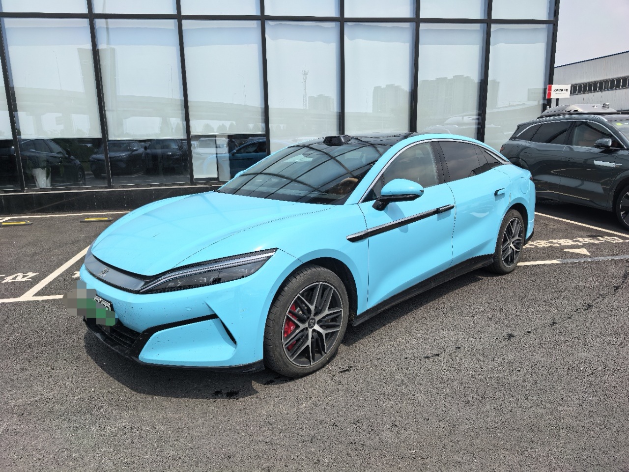 BYD HanL 2025 car image 