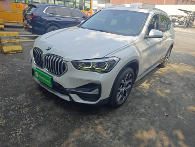BMW X1 2020 BMW X1 2020 car image