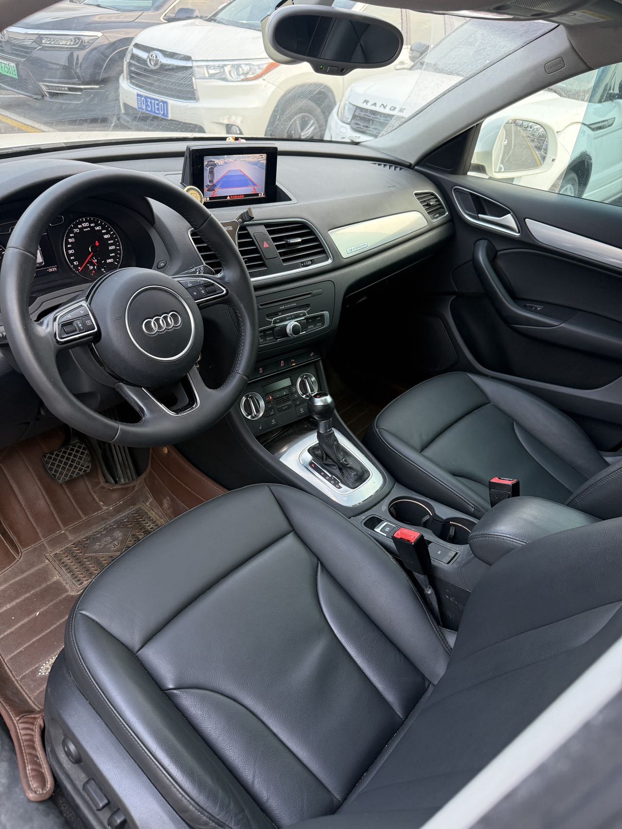 Audi Q3 2015 immagine di auto #5